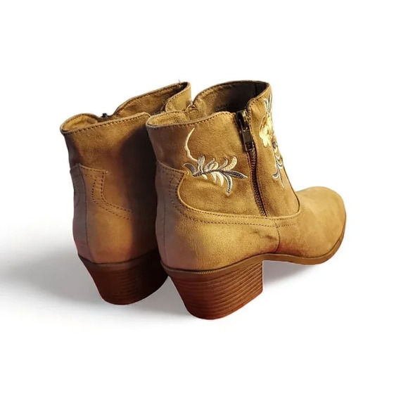 Rock and Candy - NEW| Loraina | Western Ankle Boot | Sand | 10 M - Picture 5 of 5